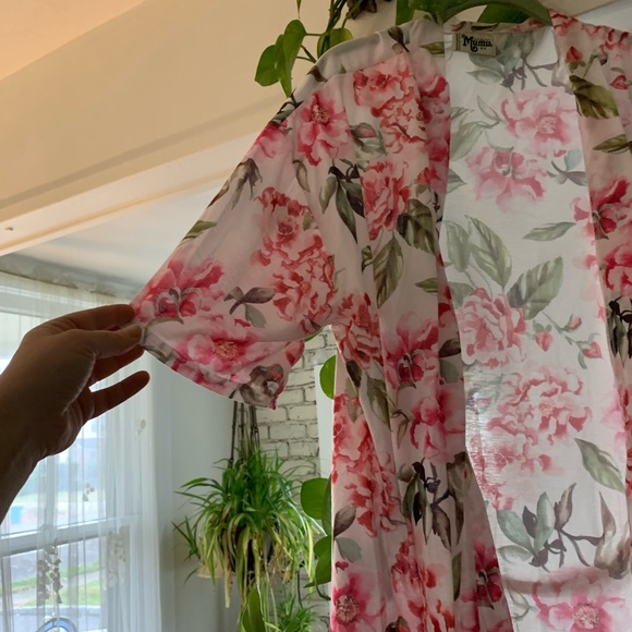 Mumu Floral Robe - Picture 5 of 8